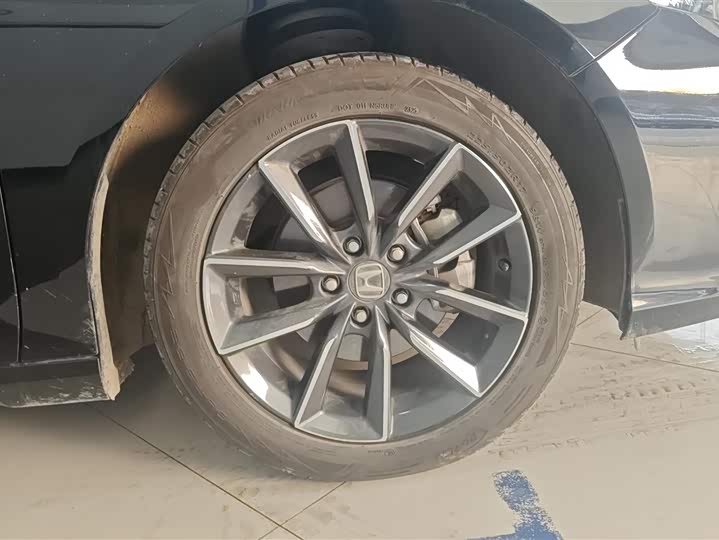 Фото 6 - Honda Inspire