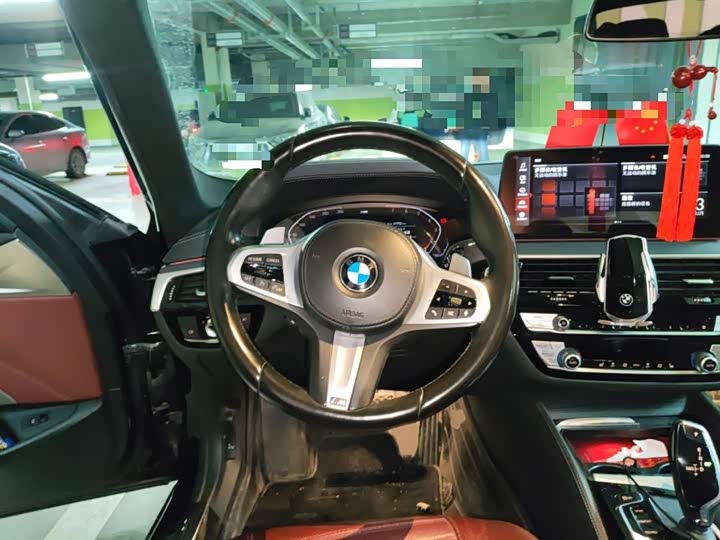 Фото 3 - BMW 5 Series