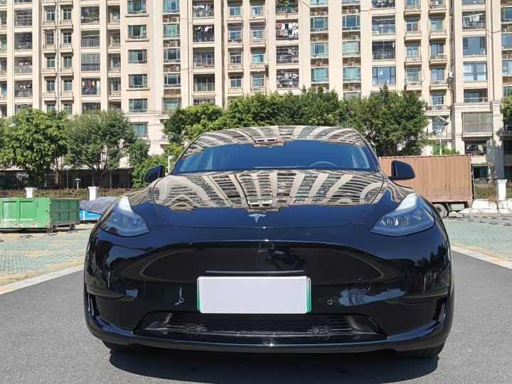 Фото 2 - Tesla Model Y