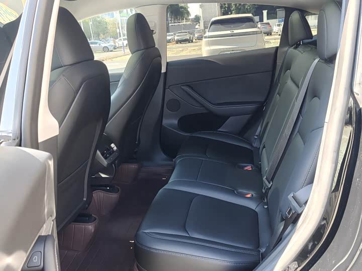 Фото 5 - Tesla Model Y