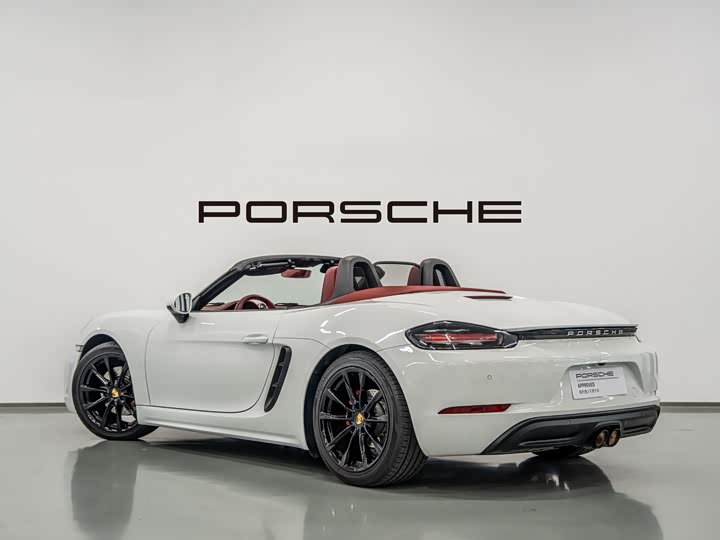 Фото 3 - Porsche 718