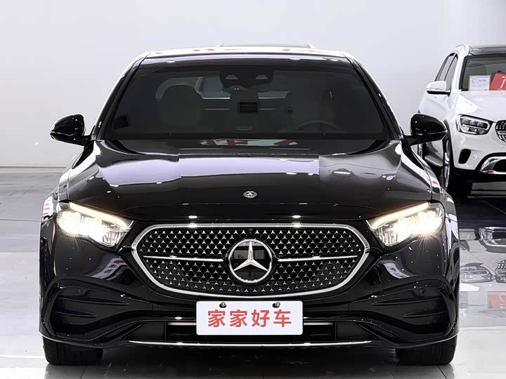 Фото 2 - Mercedes-Benz E-Class