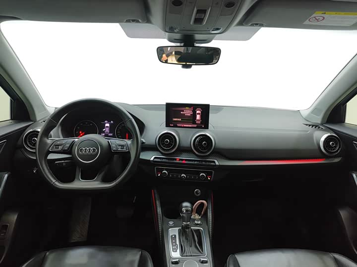 Фото 9 - Audi Q2L