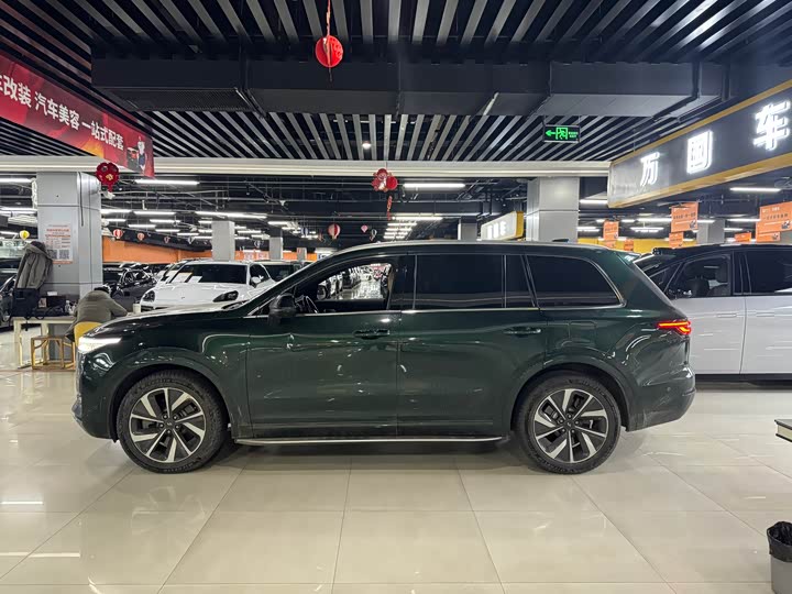 Фото 3 - LiXiang One