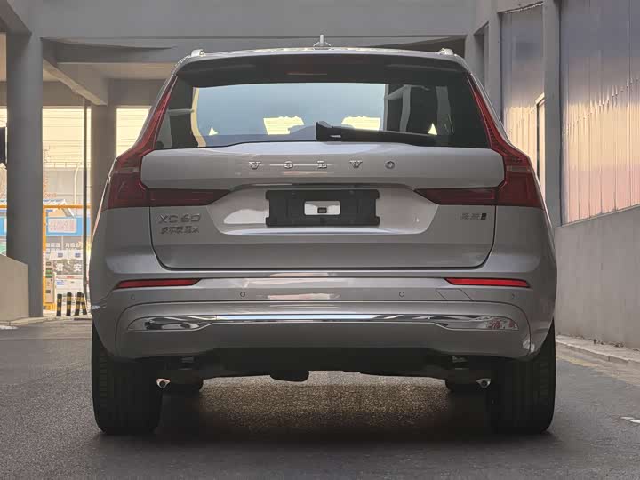 Фото 4 - Volvo XC60