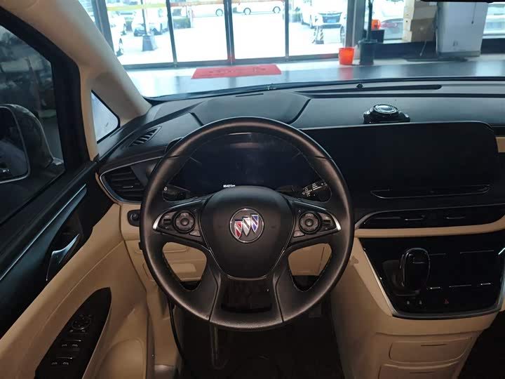 Фото 3 - Buick GL8 ES