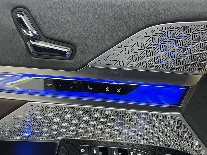 Фото 6 - BMW 7 Series