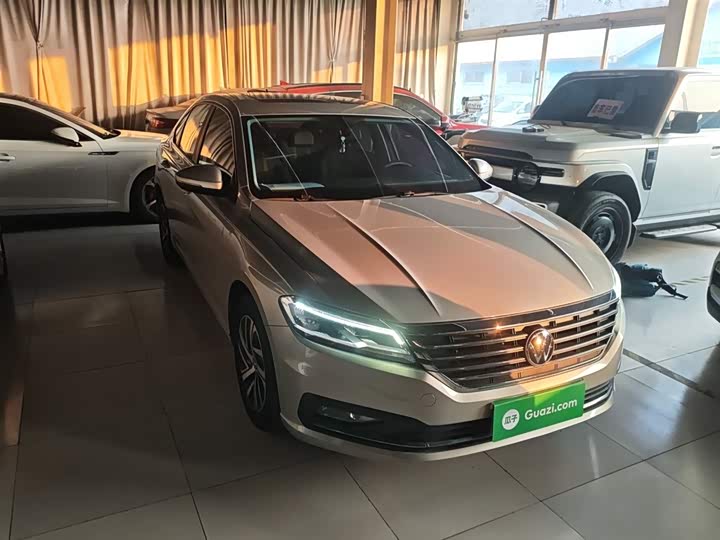 Фото 4 - Volkswagen Lavida