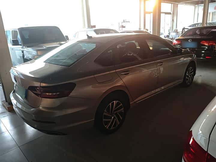 Фото 7 - Volkswagen Lavida