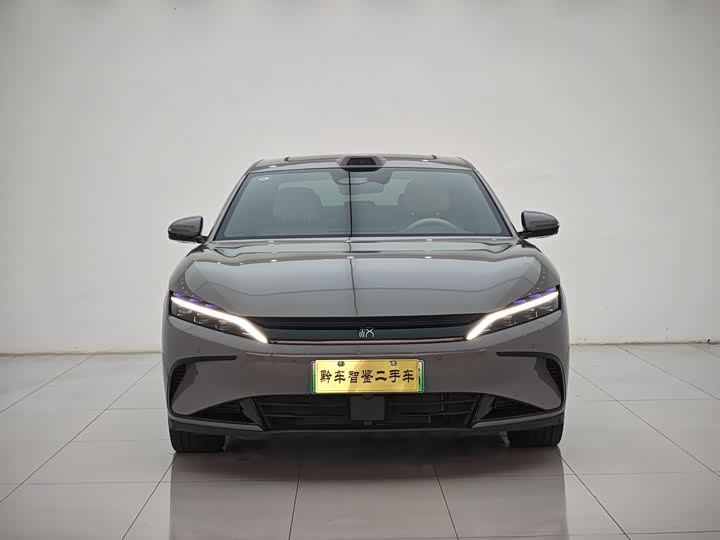 Фото 2 - BYD Han