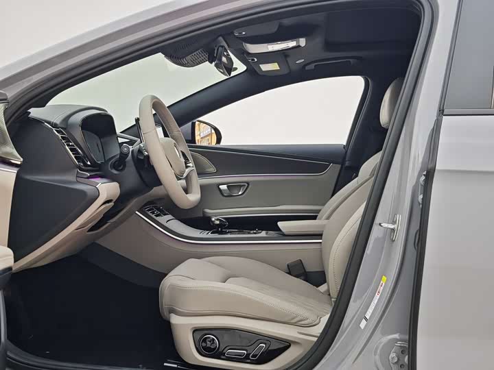 Фото 7 - BYD Han