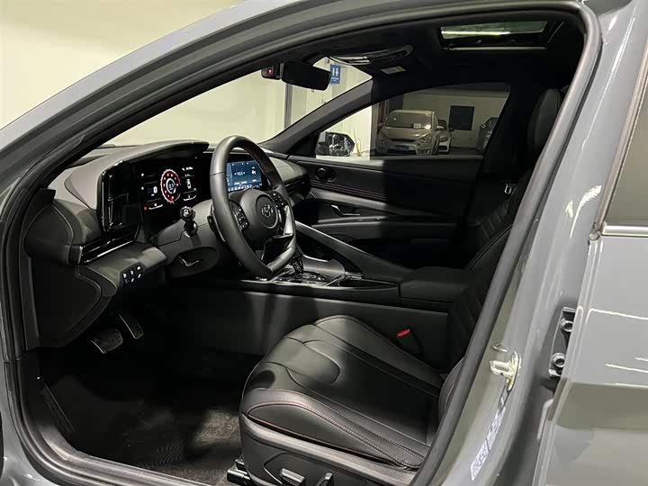 Фото 8 - Hyundai Elantra N line