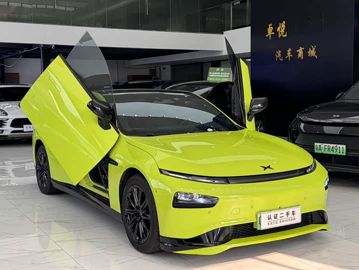 Фото 2 - XPeng P7