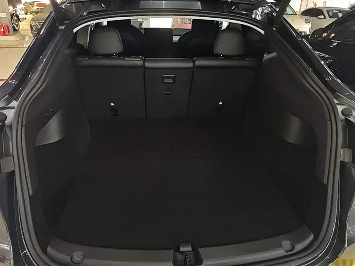 Фото 4 - Tesla Model Y