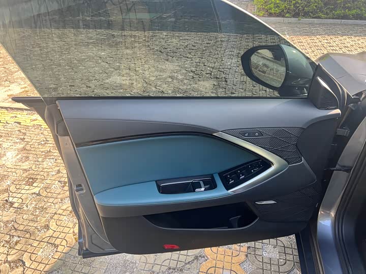 Фото 8 - MG Motor 7