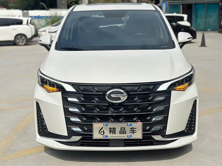 Фото 2 - GAC Trumpchi M6