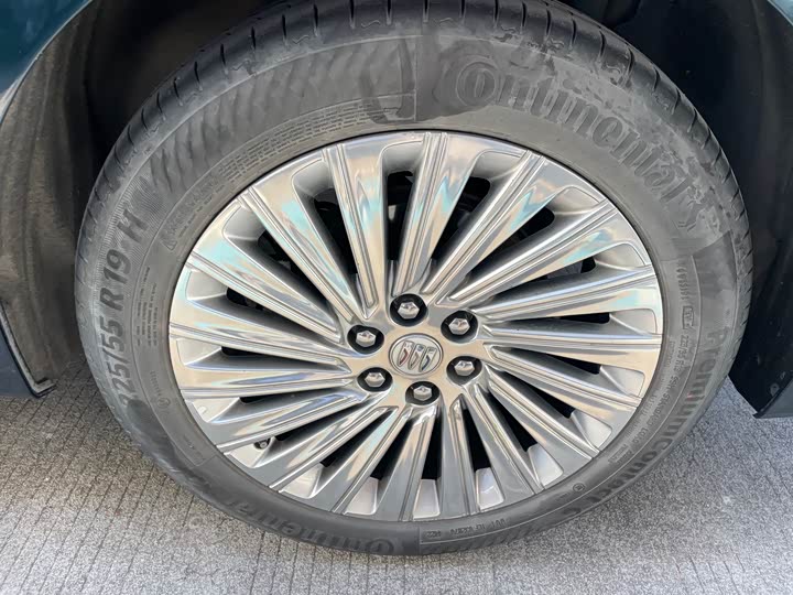 Фото 7 - Buick GL8 Century