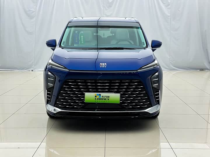 Фото 1 - Buick GL8 Hybrid