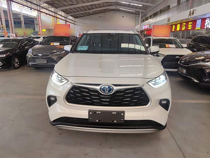 Фото 3 - Toyota Highlander