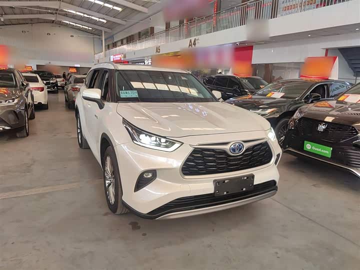 Фото 4 - Toyota Highlander