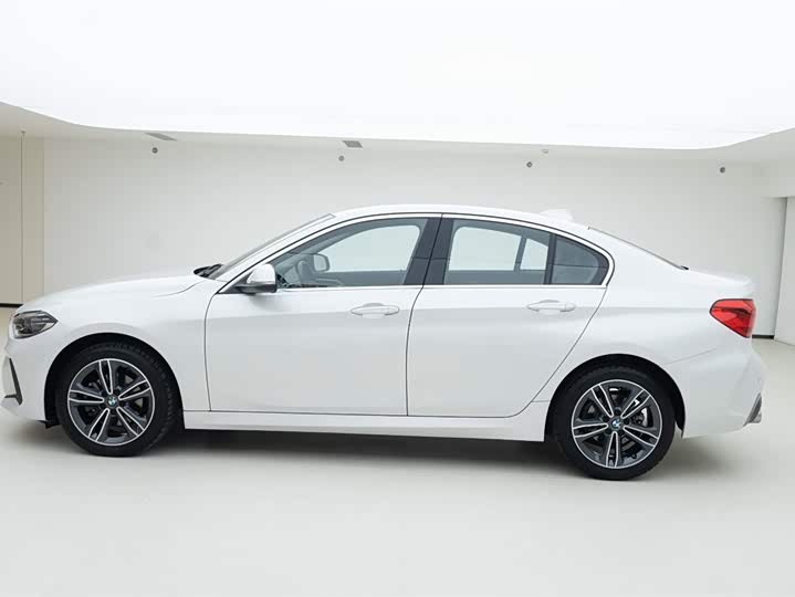 Фото 3 - BMW 1 Series