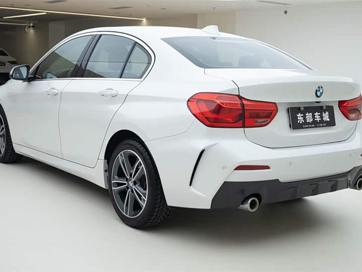 Фото 4 - BMW 1 Series