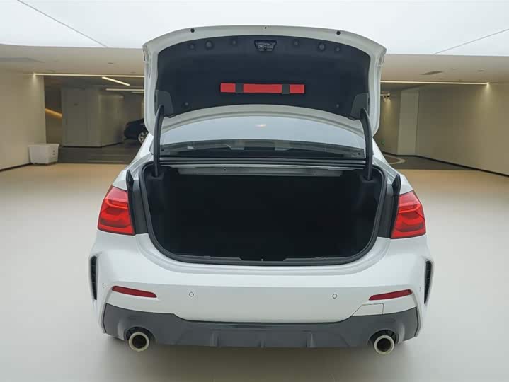 Фото 6 - BMW 1 Series