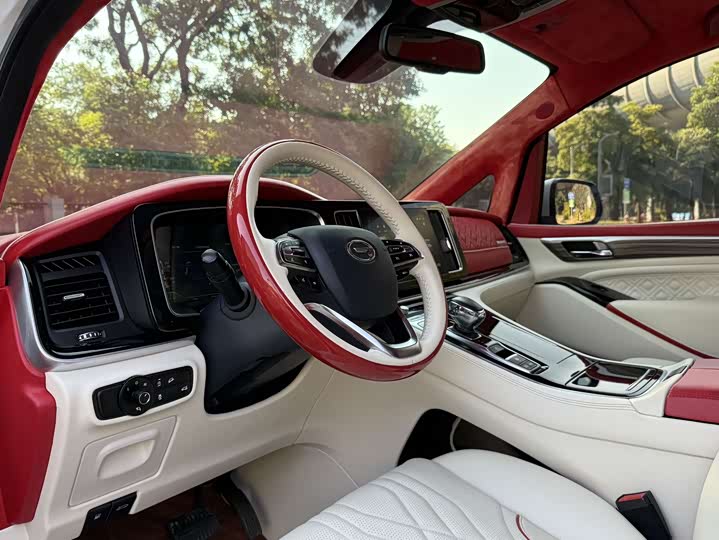 Фото 7 - GAC Trumpchi M8