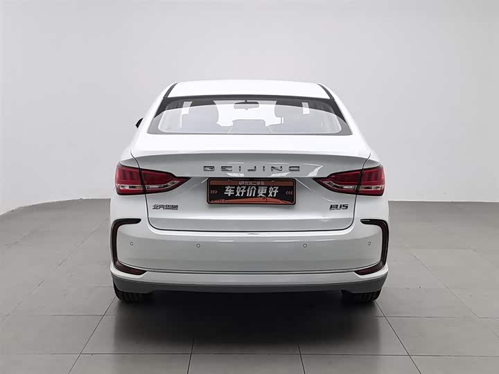 Фото 4 - Beijing EU5