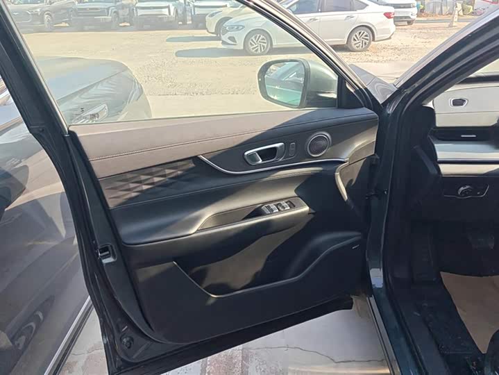 Фото 7 - Chery Fulwin T8