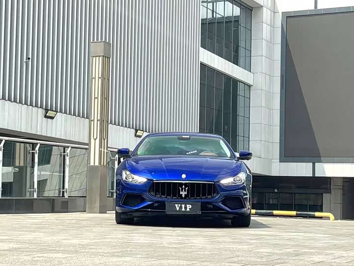Фото 2 - Maserati Ghibli
