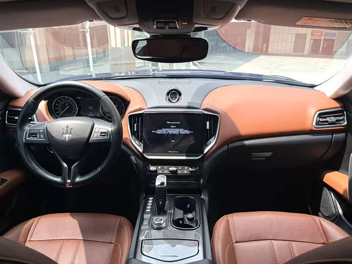 Фото 7 - Maserati Ghibli