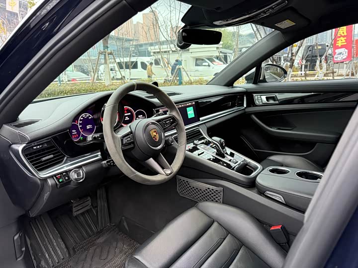 Фото 4 - Porsche Panamera