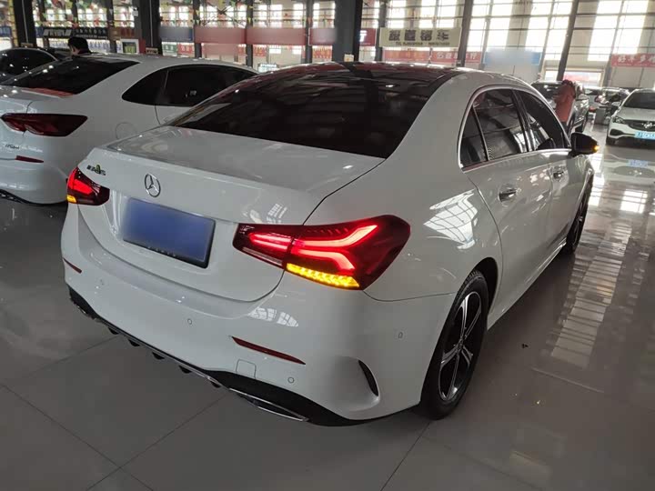 Фото 7 - Mercedes-Benz A-Class
