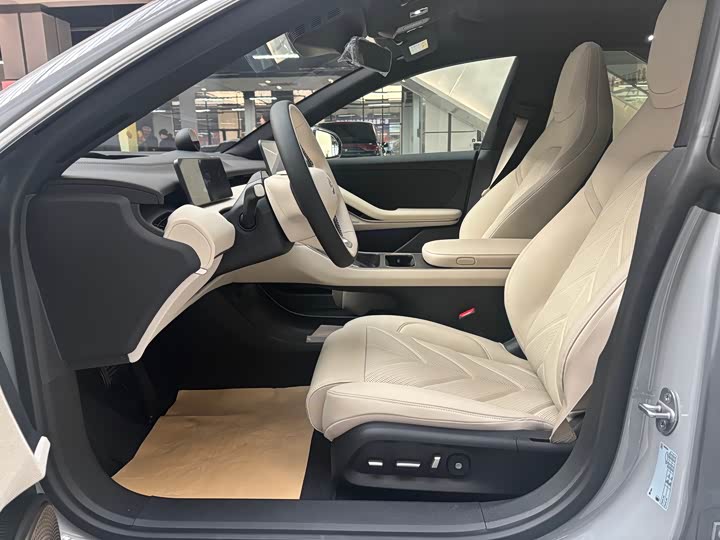 Фото 4 - Nio ET5T