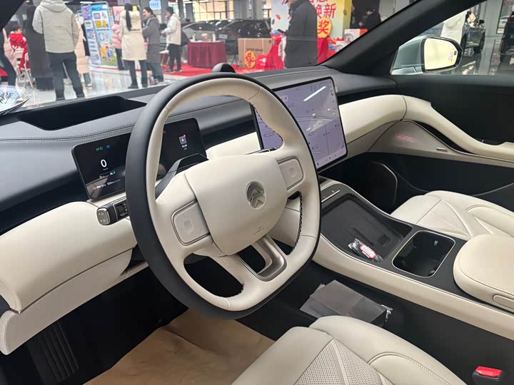 Фото 7 - Nio ET5T