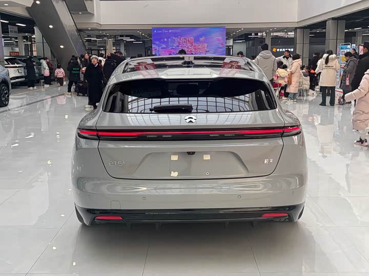 Фото 9 - Nio ET5T