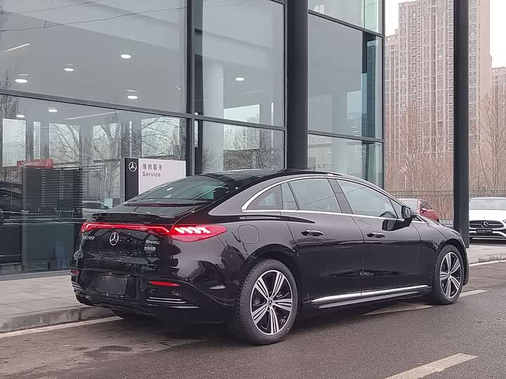 Фото 4 - Mercedes-Benz EQE