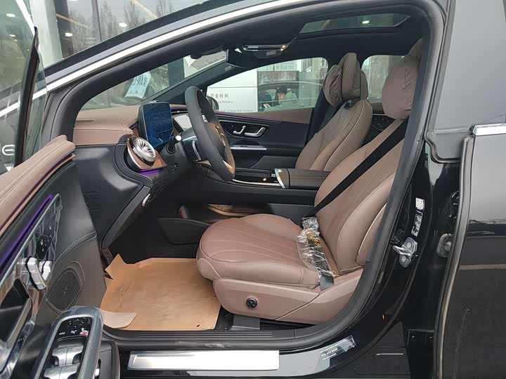 Фото 6 - Mercedes-Benz EQE