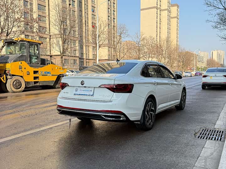 Фото 9 - Volkswagen Sagitar L