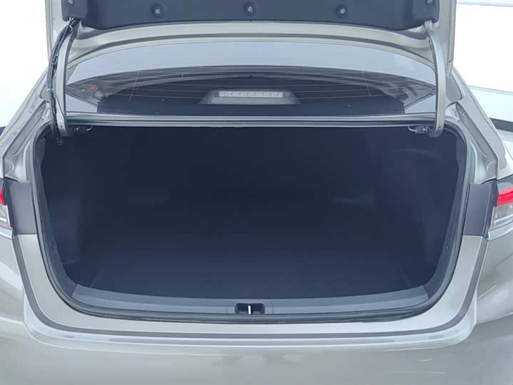 Фото 4 - Toyota Corolla