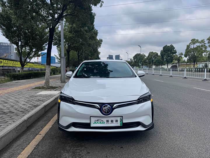 Фото 1 - Buick Velite 6