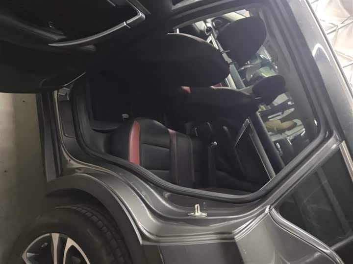 Фото 6 - Geely Coolray