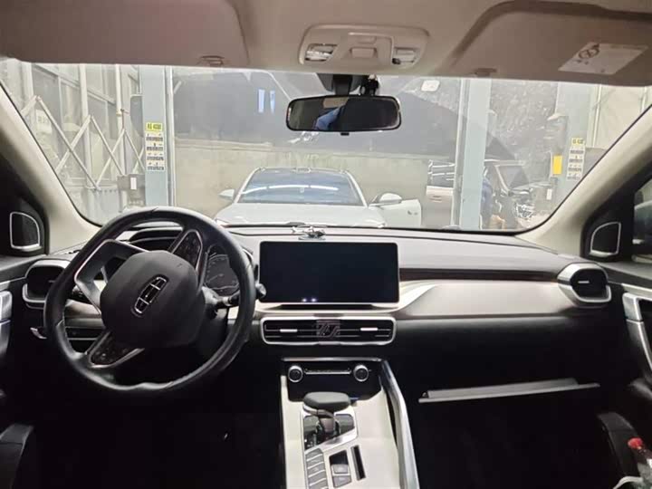 Фото 7 - Geely Coolray