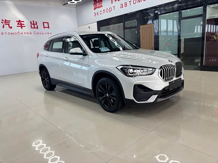 Фото 3 - BMW X1