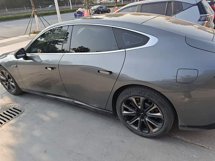 Фото 5 - XPeng P7