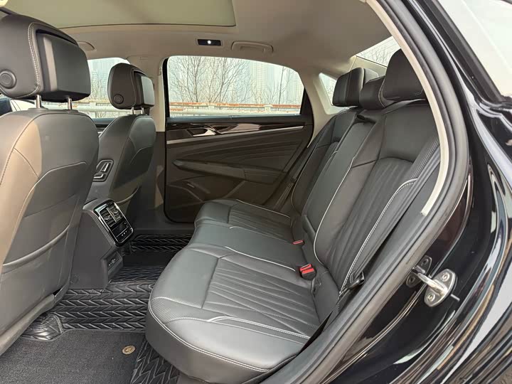 Фото 5 - Volkswagen Passat