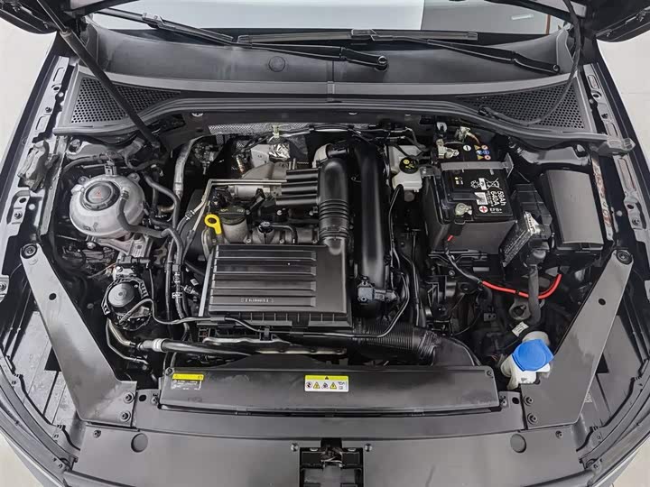 Фото 6 - Volkswagen Magotan