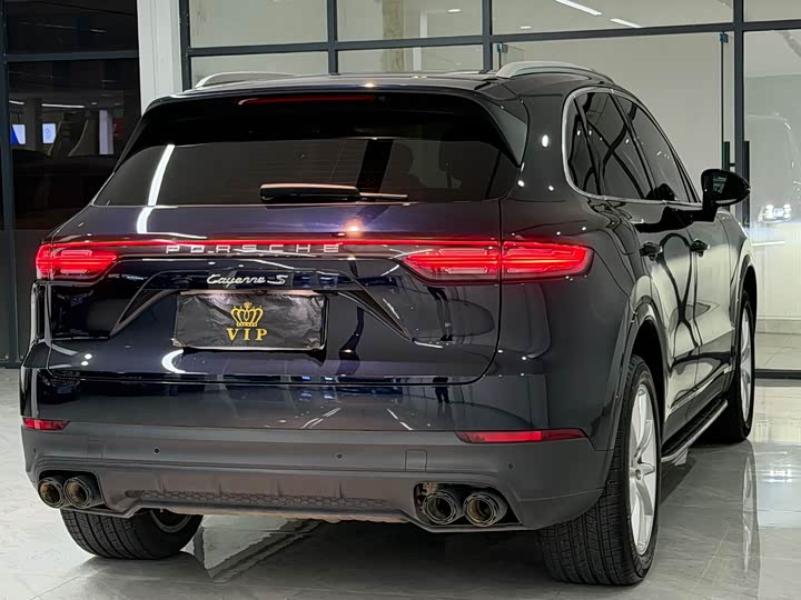 Фото 7 - Porsche Cayenne