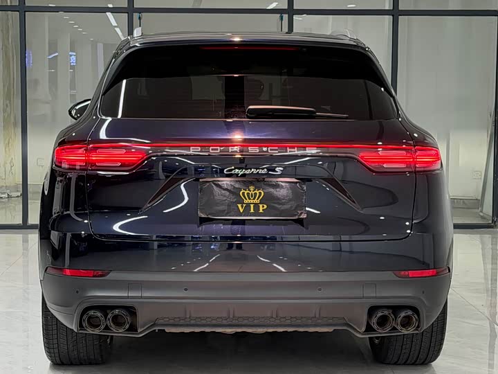 Фото 8 - Porsche Cayenne